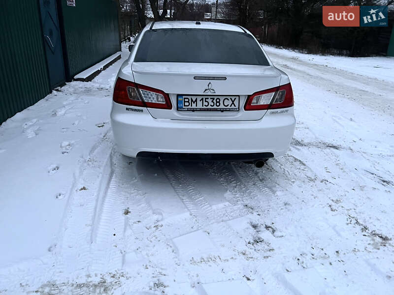 Седан Mitsubishi Galant 2012 в Недригайліву