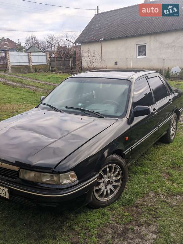 Mitsubishi Galant 1989