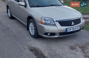 Седан Mitsubishi Galant 2008 в Корнине