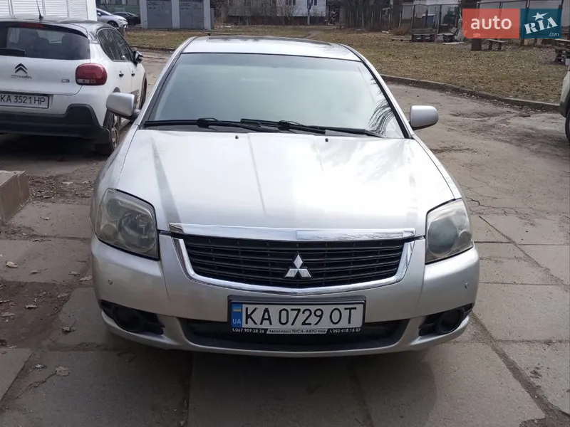 Mitsubishi Galant 2009