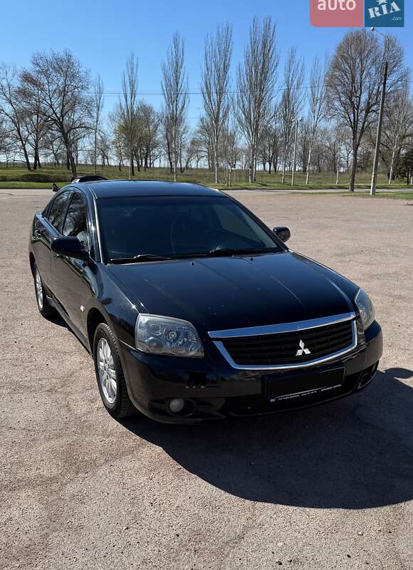 Mitsubishi Galant 2009