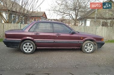 Седан Mitsubishi Galant 1988 в Дунаевцах