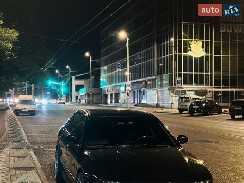 Mitsubishi Galant 2003