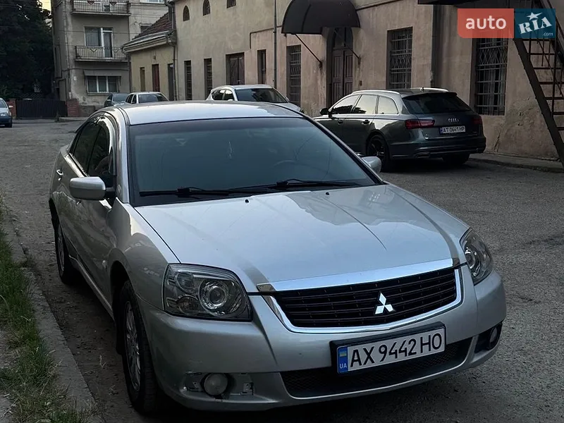 Mitsubishi Galant 2009