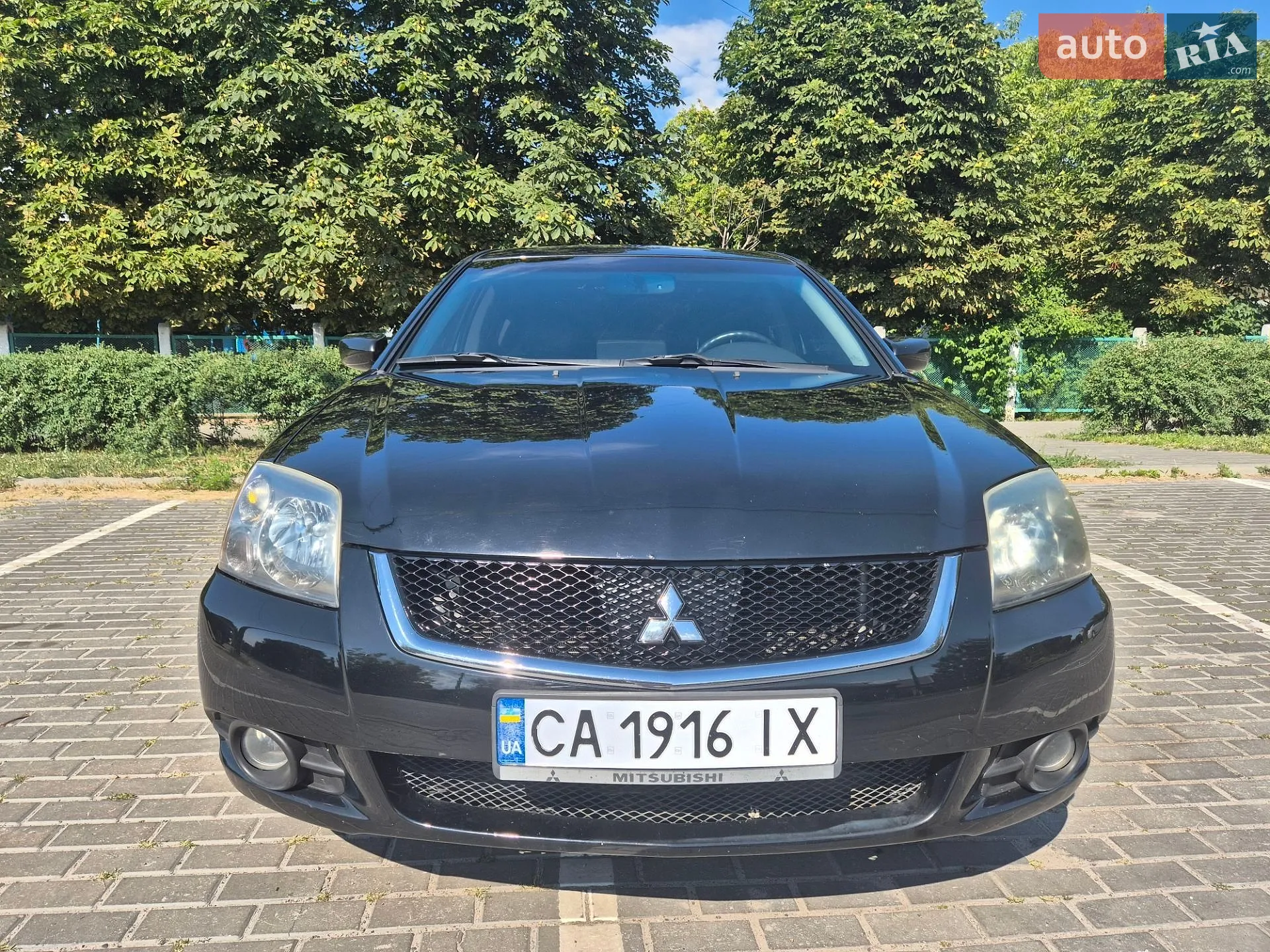 Mitsubishi Galant 2012