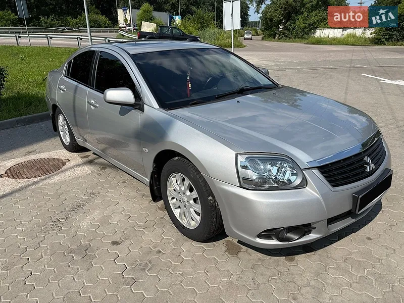 Mitsubishi Galant