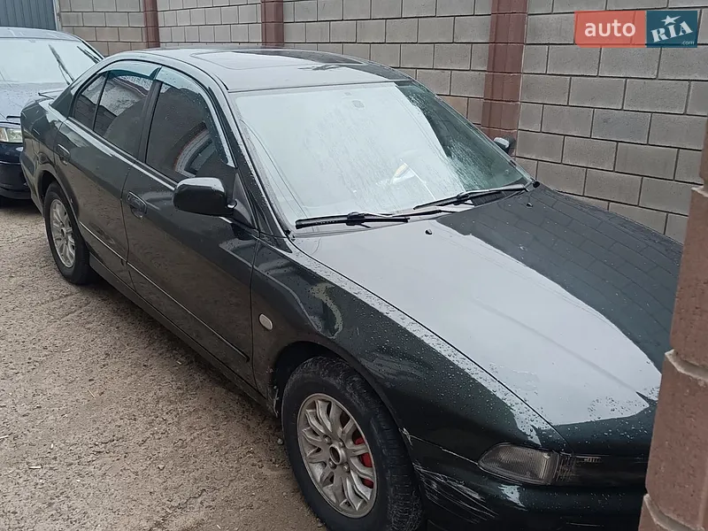 Mitsubishi Galant