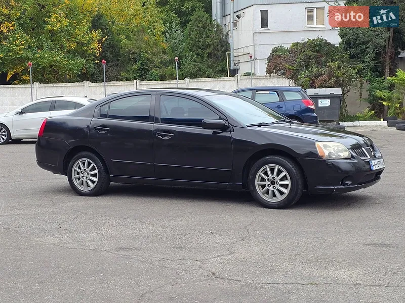 Mitsubishi Galant