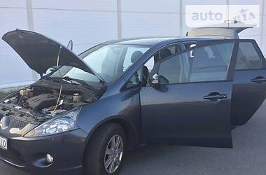 Мінівен Mitsubishi Grandis 2005 в 