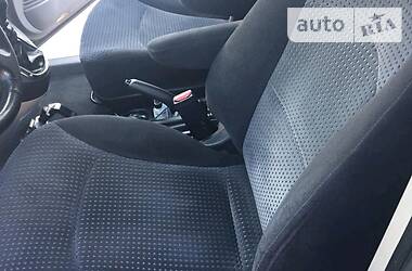 Мінівен Mitsubishi Grandis 2005 в 