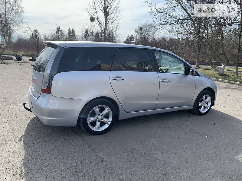 Минивэн Mitsubishi Grandis 2008 в Ровно фото 14 Минивэн Mitsubishi Grandis 2008 в Ровно