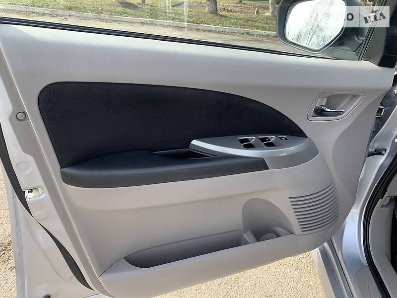 Минивэн Mitsubishi Grandis 2008 в Ровно фото 36 Минивэн Mitsubishi Grandis 2008 в Ровно