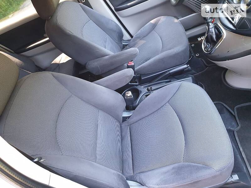 Мінівен Mitsubishi Grandis 2005 в Харкові