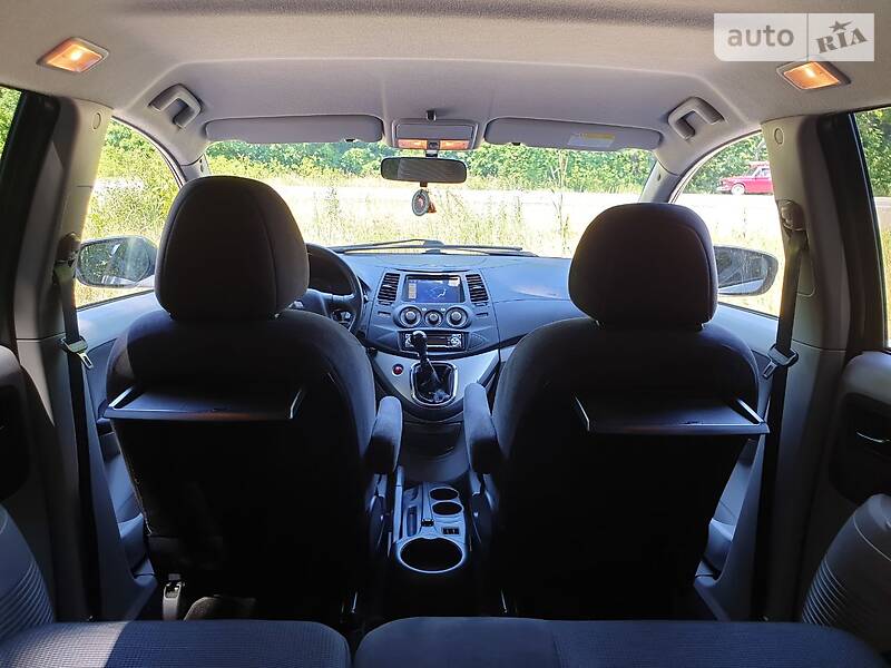 Мінівен Mitsubishi Grandis 2005 в Харкові