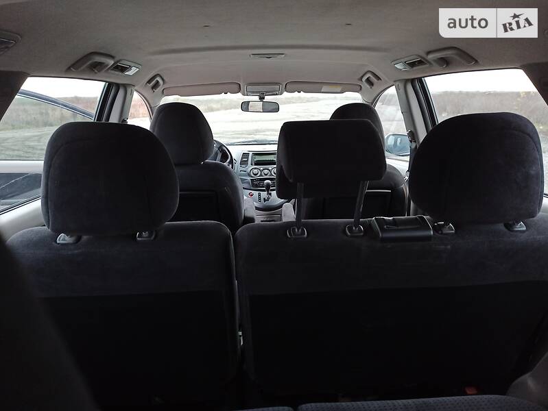 Минивэн Mitsubishi Grandis 2006 в Чорткове