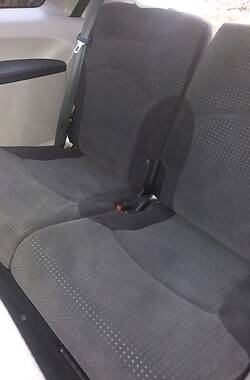 Минивэн Mitsubishi Grandis 2006 в 