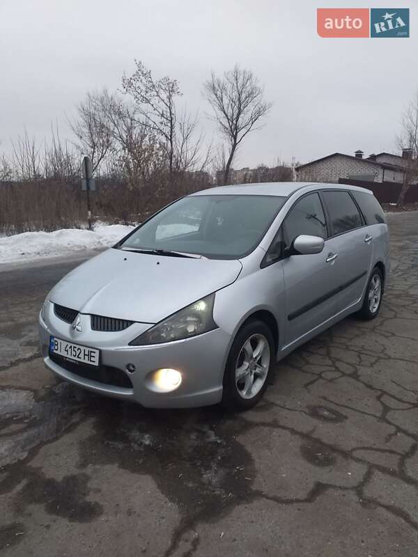 Mitsubishi Grandis 2005