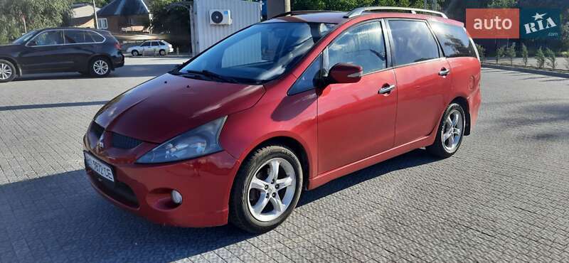 Mitsubishi Grandis 2007