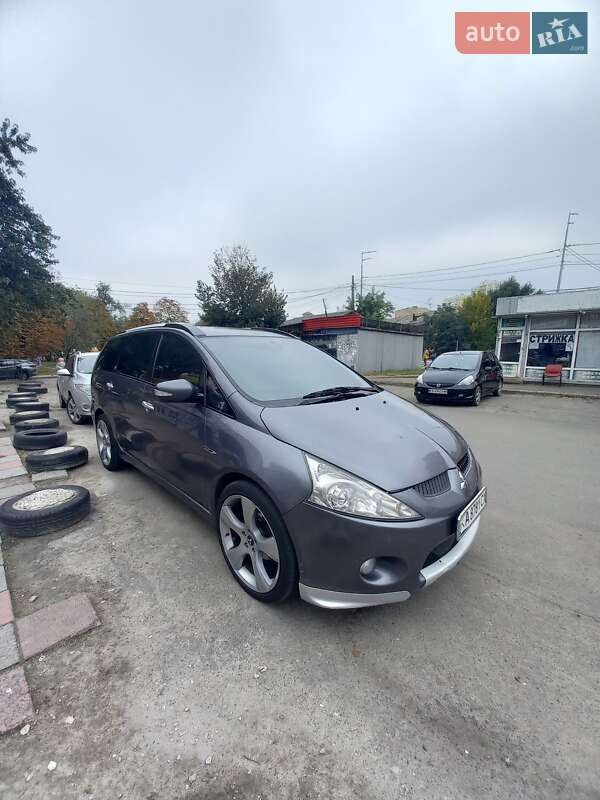 Минивэн Mitsubishi Grandis 2008 в Киеве