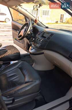 Универсал Mitsubishi Grandis 2006 в 