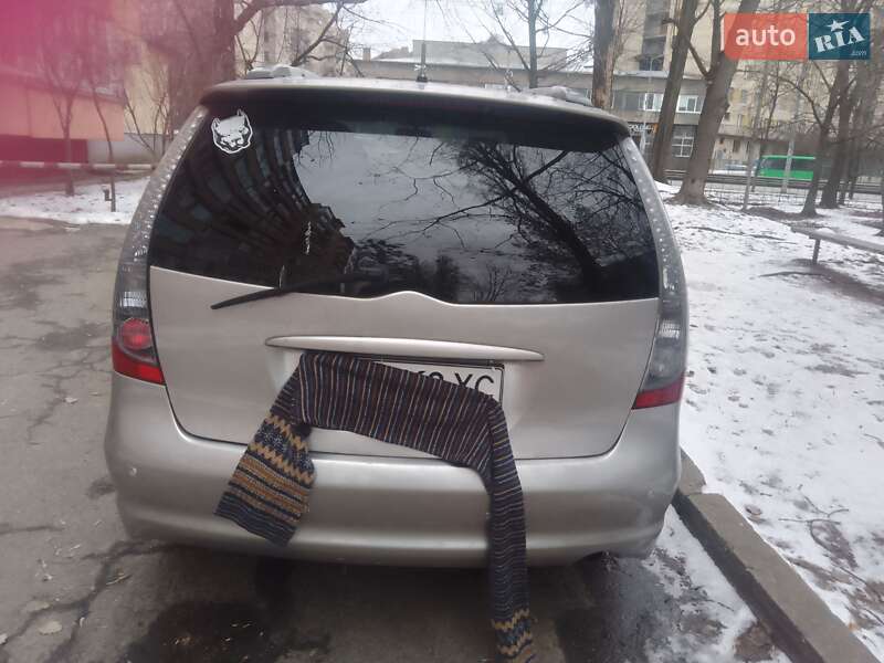 Универсал Mitsubishi Grandis 2009 в Киеве