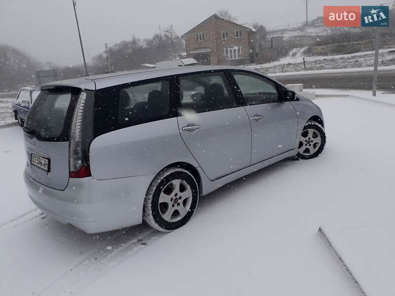 Мінівен Mitsubishi Grandis 2006 в Чернівцях