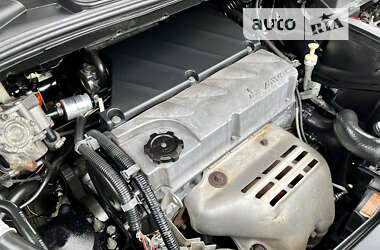 Мінівен Mitsubishi Grandis 2008 в 