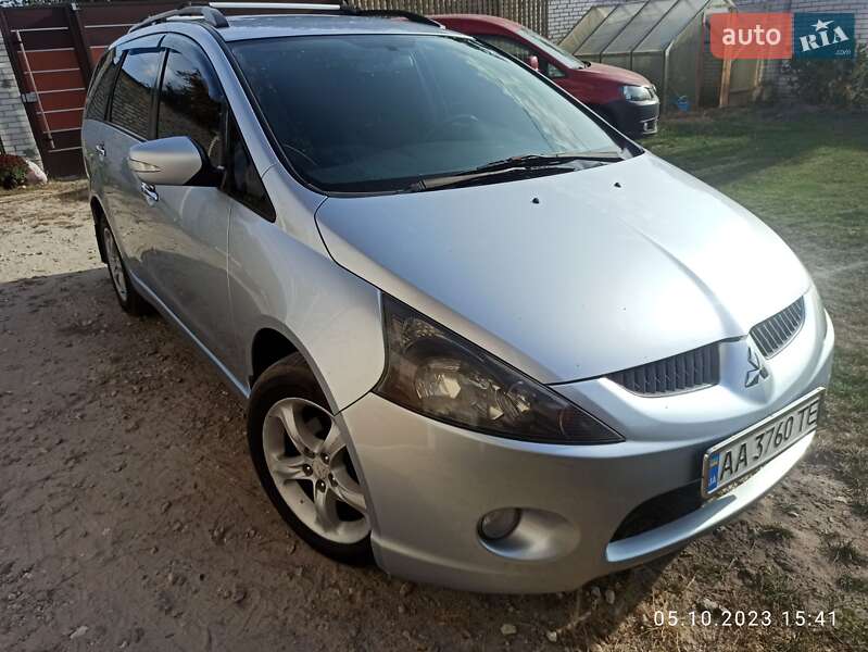 Минивэн Mitsubishi Grandis 2007 в Киеве