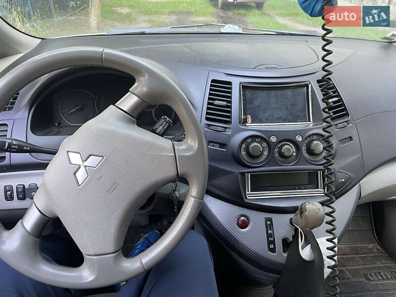Мінівен Mitsubishi Grandis 2004 в Конотопі