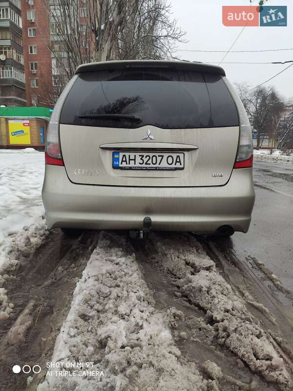 Минивэн Mitsubishi Grandis 2006 в Славянске