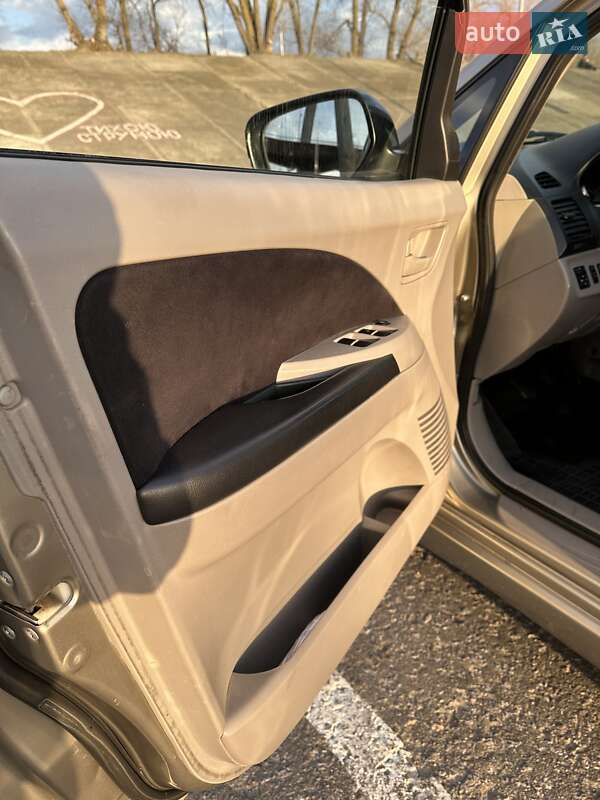 Минивэн Mitsubishi Grandis 2007 в Киеве