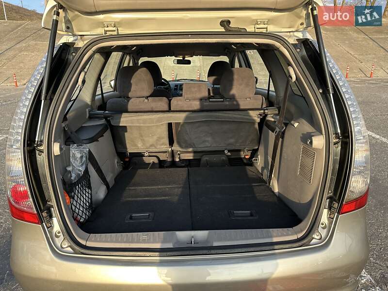 Минивэн Mitsubishi Grandis 2007 в Киеве