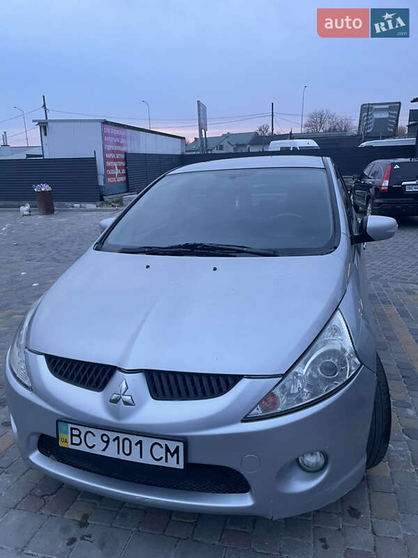 Минивэн Mitsubishi Grandis 2007 в Львове