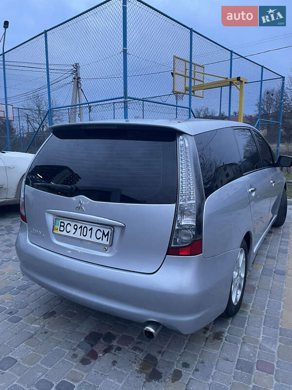 Минивэн Mitsubishi Grandis 2007 в Львове