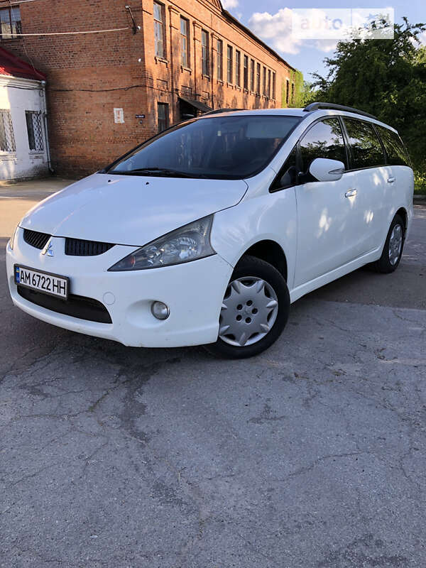 Минивэн Mitsubishi Grandis 2004 в Житомире