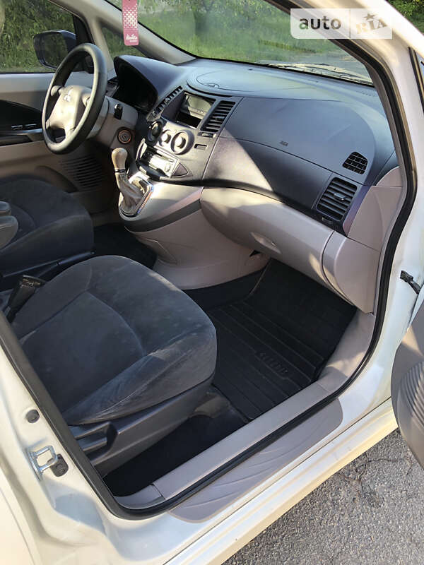 Минивэн Mitsubishi Grandis 2004 в Житомире