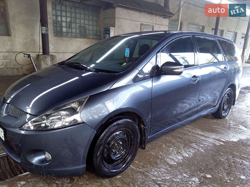 Мінівен Mitsubishi Grandis 2007 в Івано-Франківську