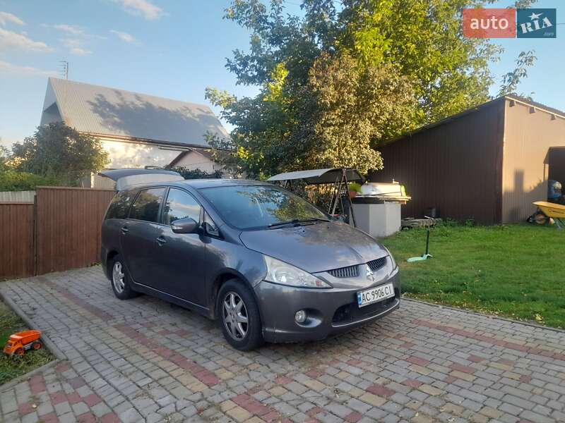 Минивэн Mitsubishi Grandis 2008 в Луцке