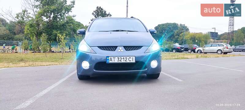 Минивэн Mitsubishi Grandis 2006 в Ивано-Франковске