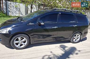 Минивэн Mitsubishi Grandis 2008 в 