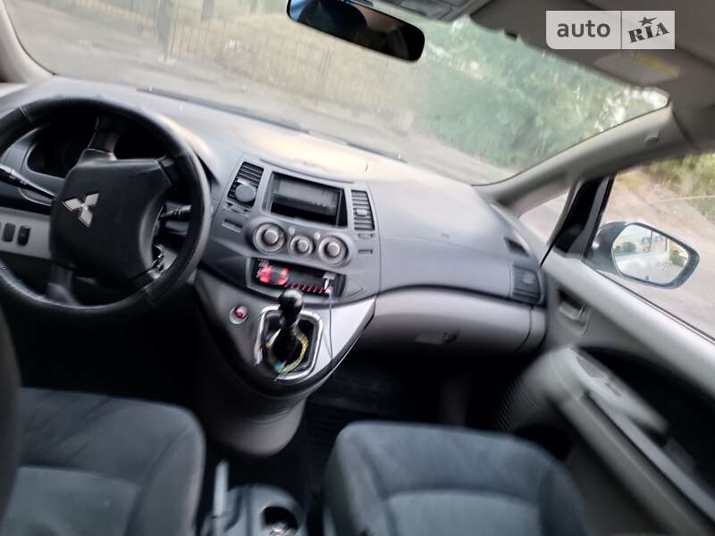 Минивэн Mitsubishi Grandis 2008 в Борисполе
