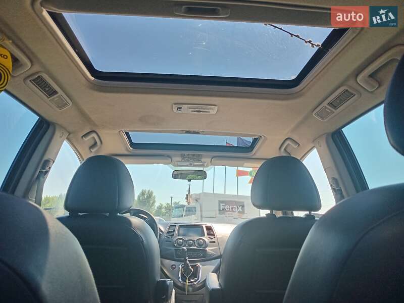 Минивэн Mitsubishi Grandis 2006 в Киеве