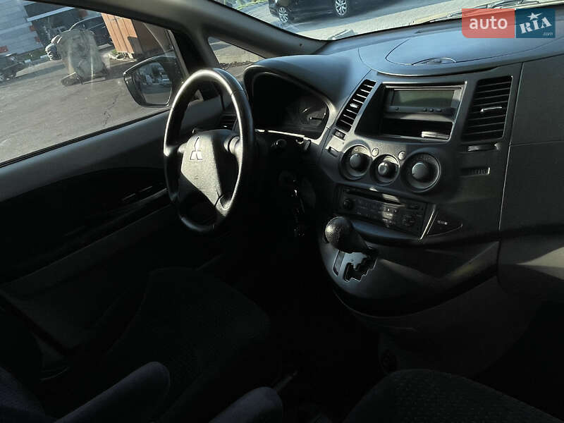Мінівен Mitsubishi Grandis 2006 в Львові