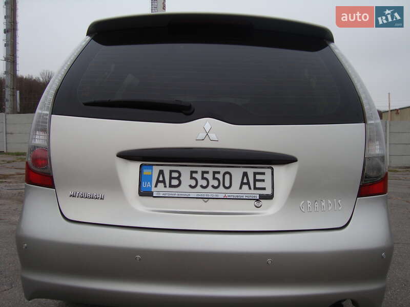 Минивэн Mitsubishi Grandis 2008 в Виннице