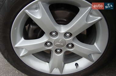 Мінівен Mitsubishi Grandis 2008 в 