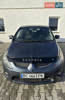 Мінівен Mitsubishi Grandis 2005 в Яворові