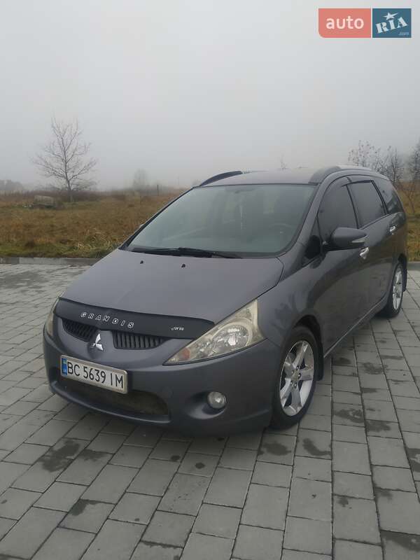 Минивэн Mitsubishi Grandis 2008 в Дрогобыче