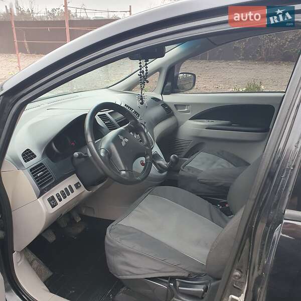 Мінівен Mitsubishi Grandis 2008 в Малині