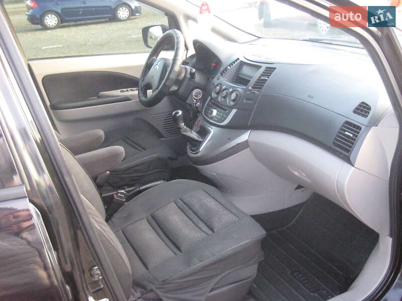 Минивэн Mitsubishi Grandis 2008 в Ивано-Франковске