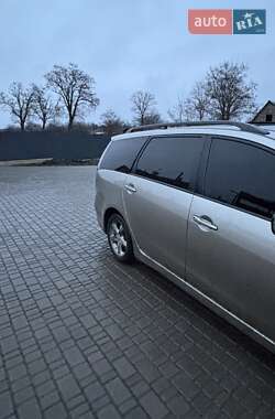 Минивэн Mitsubishi Grandis 2007 в 